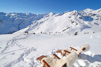 Winterpanorama-Hochzillertal-Bergwinter-cWoergoetterfriends_erste_ferienregion_im_zillertal.jpg