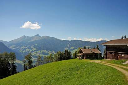 Sommerpanorama-Almhuetten-cWoergoetterfriends_erste_ferienregion_im_zillertal.jpg